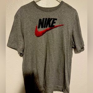NIKE Tee-Shirt (Size L) Unisex